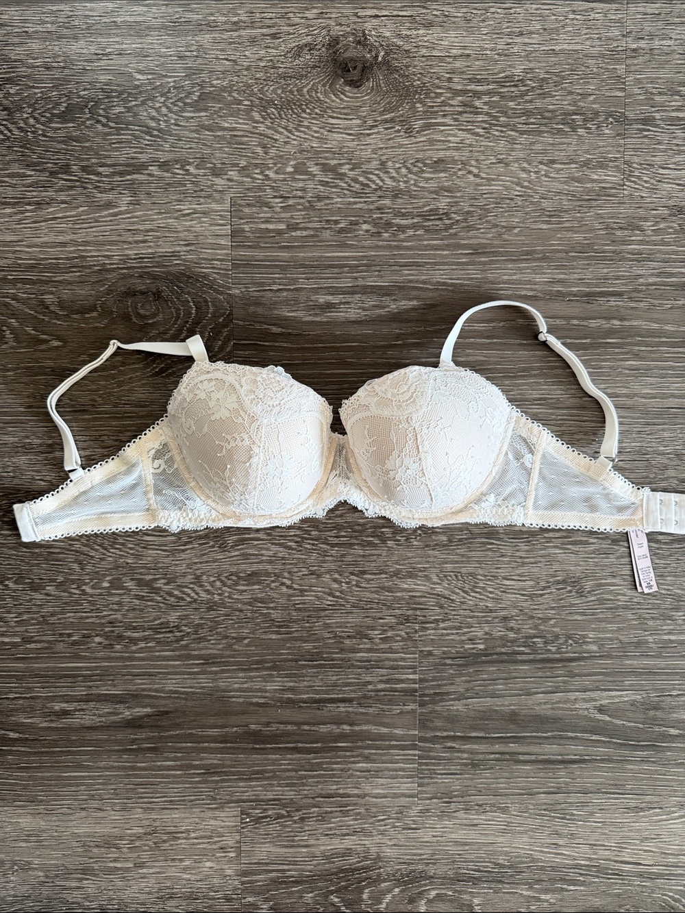 Victoria's Secret White Lace Underwire Bra